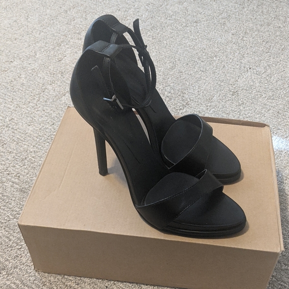Zara Heel Sandals - Picture 2 of 4
